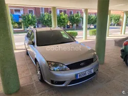 Gris / plata Usado 2002 Ford Mondeo ST Berlina | 8200 €