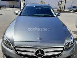 Gris / plata Usado 2018 Mercedes E200 Berlina | 27.800 € (Un poco caro)