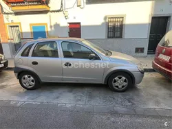 Gris / plata Usado 2002 Opel Corsa Comfort Berlina | 1700 € (Precio justo)