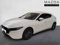 Blanco Usado 2023 Mazda 3 Exclusive-Line Berlina | 27.900 € (Caro)