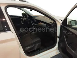 Blanco Usado 2021 Skoda Kamiq Ambition SUV | 15.790 € (Precio justo)