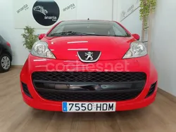 Rojo Usado 2011 Peugeot 107 Utilitario | 5499 €