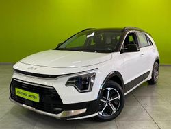 Blanco Usado 2025 Kia Niro SUV | 28.300 € (Un poco caro)