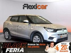 Gris / plata Usado 2016 Ssangyong (KGM) Tivoli SUV | 10.490 € (Precio justo)