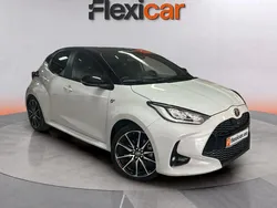 Blanco Usado 2022 Toyota Yaris Hybrid Edition Berlina | 22.090 € (Precio justo)