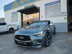 Gris / plata Usado 2016 Infiniti Q30 Sport Tech Utilitario | 15.500 € (Precio justo)