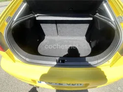 Amarillo Usado 2002 Seat Leon Sport Berlina | 6000 € (Un poco caro)