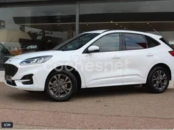 Blanco Usado 2024 Ford Kuga ST-Line SUV | 29.800 € (Un poco caro)