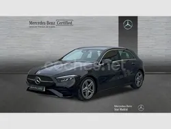 Negro noche Usado 2024 Mercedes A180 AMG line Berlina | 31.990 € (Precio justo)