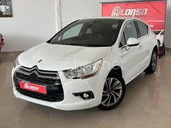 Blanco Usado 2015 DS Automobiles DS4 Design Berlina | 9999 € (Precio justo)