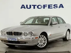 Plateado Usado 2003 Jaguar XJ Berlina | 12.950 €