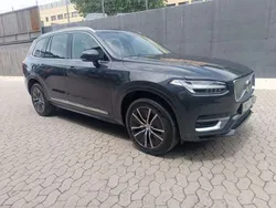 Gris Usado 2021 Volvo XC90 Momentum SUV | 47.995 € (Precio justo)
