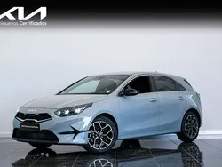 Gris Nuevo 2025 Kia Ceed Style Berlina | 23.900 € (Caro)