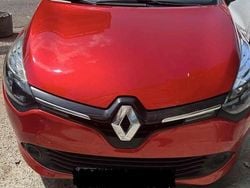 Rojo Usado 2016 Renault Clio IV Authentique Utilitario | 9300 € (Precio justo)