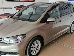 Beige Usado 2018 VW Touran Advance Monovolumen | 21.500 € (Precio justo)