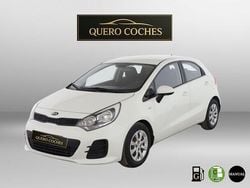 Blanco Usado 2015 Kia Rio Berlina | 7990 € (Precio justo)