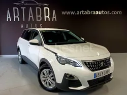 Blanco Usado 2020 Peugeot 5008 Active Monovolumen | 17.990 € (Precio justo)