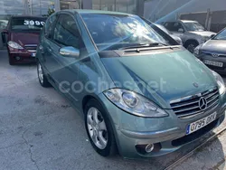 Verde Usado 2005 Mercedes A180 Avantgarde Berlina | 5490 € (Buen precio)