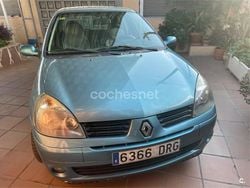 Verde Usado 2005 Renault Clio II Berlina | 2800 € (Precio justo)
