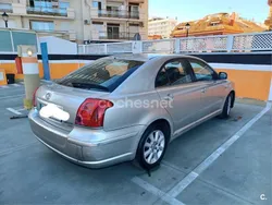 Beige Usado 2004 Toyota Avensis Sol Berlina | 3500 € (Precio justo)