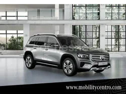 Gris / plata Nuevo 2025 Mercedes GLB220 SUV | 55.198 € (Un poco caro)