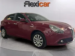 Rojo Usado 2017 Alfa Romeo Giulietta Utilitario | 10.390 € (Precio justo)