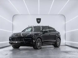 Negro Usado 2021 Porsche Cayenne Turbo SUV | 99.999 €