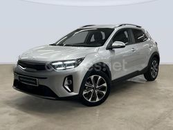 Gris / plata Usado 2023 Kia Stonic Style SUV | 18.995 € (Precio justo)