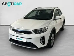 Blanco Usado 2023 Kia Stonic SUV | 17.900 € (Un poco caro)
