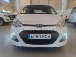 Blanco Usado 2014 Hyundai i10 Utilitario | 5900 € (Precio justo)