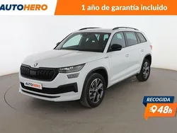 Blanco Usado 2023 Skoda Kodiaq SportLine SUV | 34.899 € (Un poco caro)