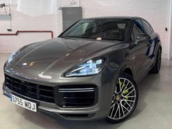 Gris Usado 2023 Porsche Cayenne Turbo S SUV | 128.990 € (Precio justo)