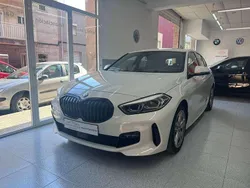 Blanco Usado 2023 BMW 118 Sport Line Utilitario | 25.900 € (Precio justo)
