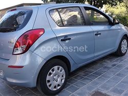 Azul Usado 2013 Hyundai i20 Berlina | 5300 € (Buen precio)