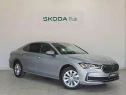 Nuevo 2024 Skoda Superb Selection Berlina | 41.550 € (Precio justo)