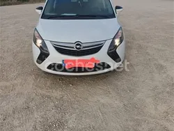Blanco Usado 2015 Opel Zafira Tourer Expression Monovolumen | 6300 €