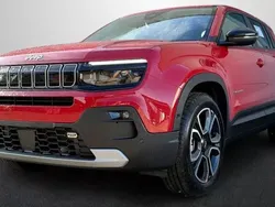 Rojo Nuevo 2025 Jeep Avenger Summit SUV | 32.099 €