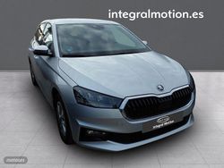Gris Usado 2025 Skoda Fabia Selection Utilitario | 20.300 € (Precio justo)