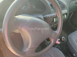 Blanco Usado 2002 Citroën Saxo Utilitario | 2000 € (Un poco caro)