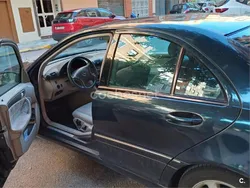 Azul Usado 2004 Mercedes C220 Avantgarde Berlina | 4500 € (Precio justo)