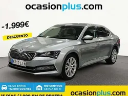 Gris Usado 2020 Skoda Superb Style Berlina | 19.991 € (Buen precio)