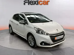 Blanco Usado 2017 Peugeot 208 Allure Utilitario | 8880 € (Precio justo)