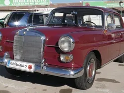 Granate Usado 1966 Mercedes 190 Berlina | 14.000 €
