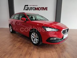 Rojo Usado 2021 Seat Leon Reference Familiar | 15.900 € (Precio justo)