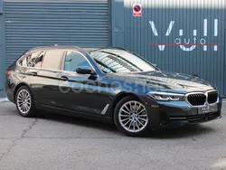Gris / plata Usado 2021 BMW 530 Comfort Edition Familiar | 35.500 € (Super precio)
