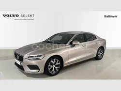 Gris / plata Usado 2023 Volvo S60 Core Berlina | 29.900 € (Super precio)