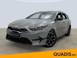 Gris / plata Usado 2024 Kia Ceed Style Utilitario | 24.295 € (Precio justo)