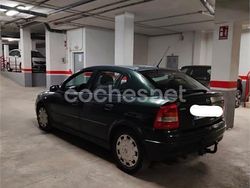 Verde Usado 2002 Opel Astra Comfort Berlina | 1900 € (Precio justo)