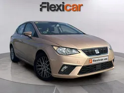 Rosa Usado 2018 Seat Ibiza Berlina | 9990 € (Buen precio)