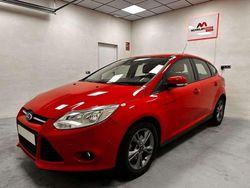 Rojo Usado 2014 Ford Focus Trend Utilitario | 8490 € (Buen precio)